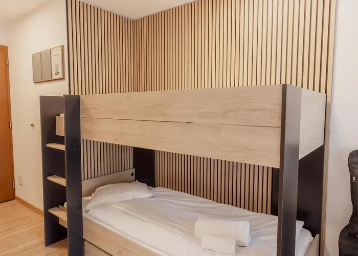 Daire Au Centre De *