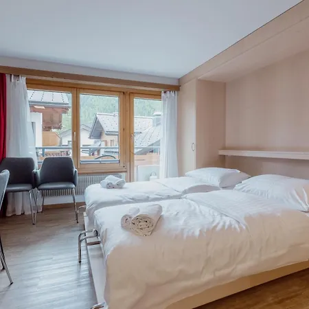 Au Centre De サース フェー